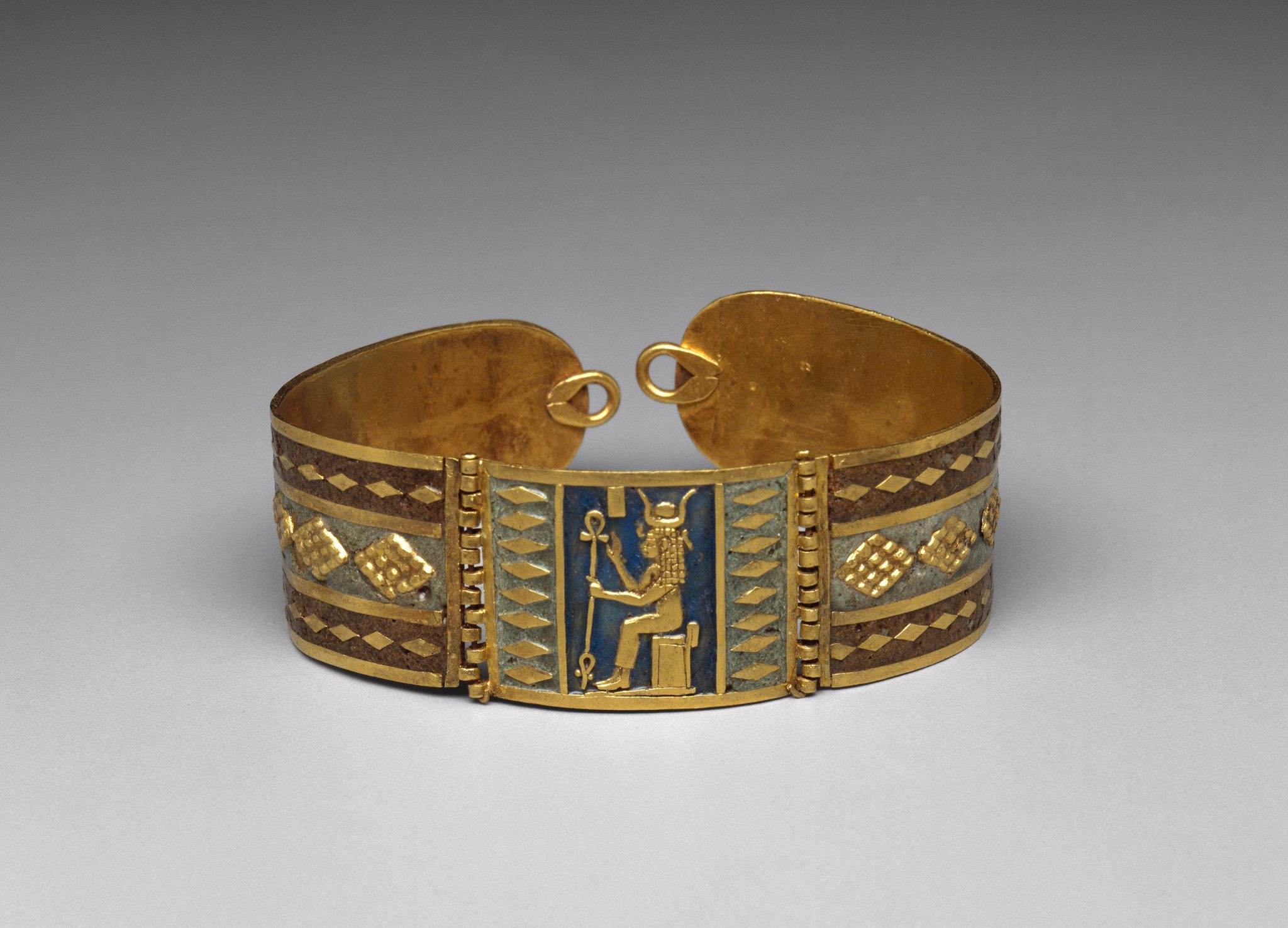 Золотой браслет женский фараон